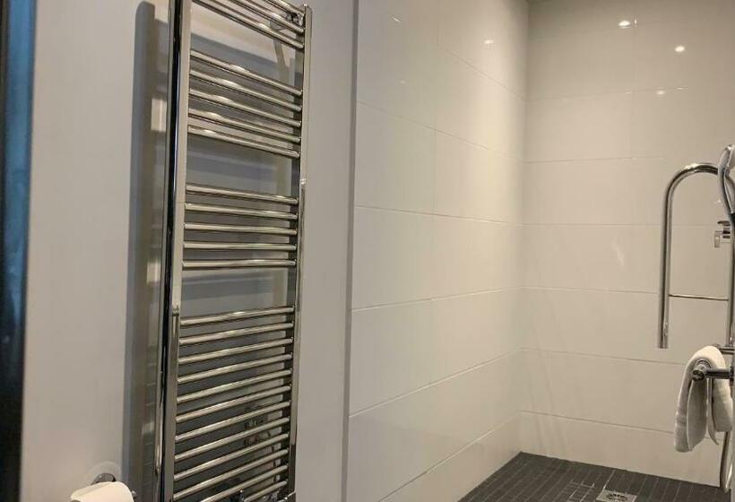 اتاق کلاسیک, Le Canberra