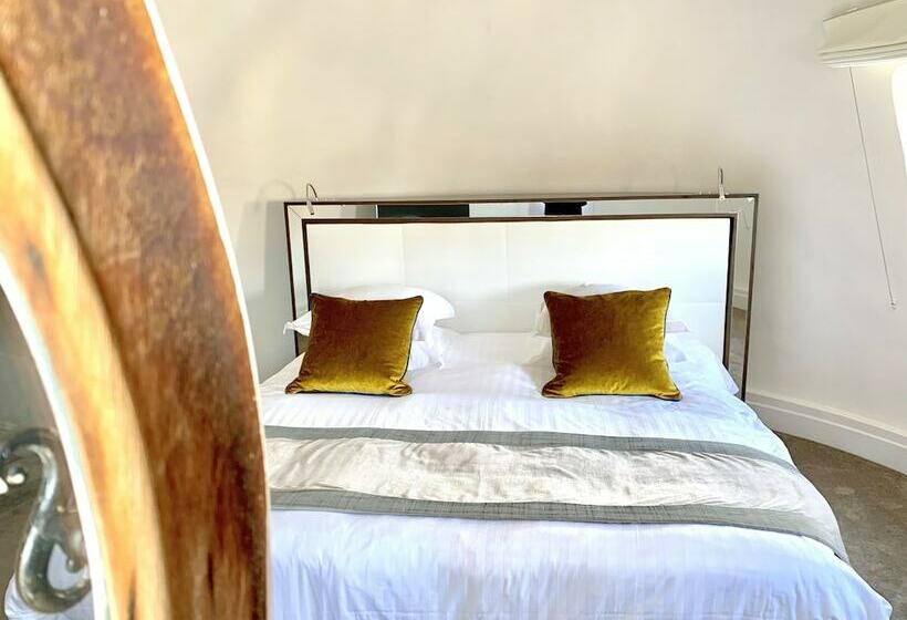 سوییت پرستیژ, Le Canberra