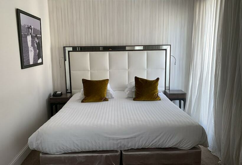 اتاق کلاسیک, Le Canberra