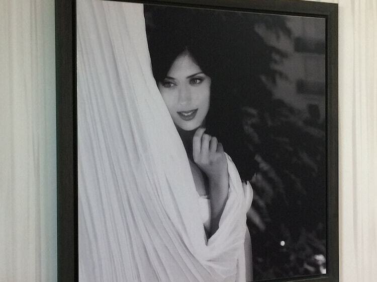 اتاق کلاسیک, Le Canberra