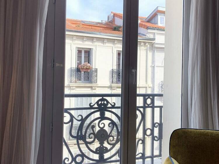 سوییت جونیور, Le Canberra