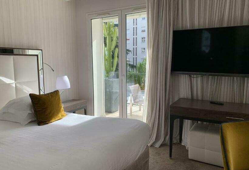 سوئیت جونیور با تراس, Le Canberra