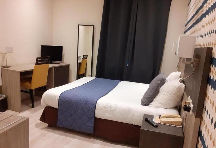 Номер Стандарт, Logis Hôtel Restaurant De L Ecu