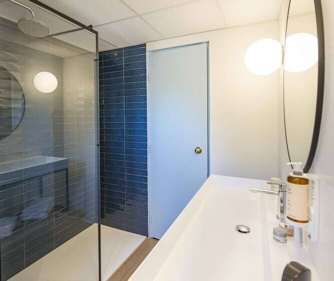 اتاق کلاسیک, Mercure Marseille Centre Bompard La Corniche