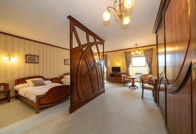 Люкс Повышенной Комфортности, Munsch Restaurant & Wellness, Colmar Nord   Haut Koenigsbourg