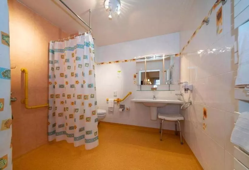 اتاق راحتی سه تخته, Munsch Restaurant & Wellness, Colmar Nord   Haut Koenigsbourg