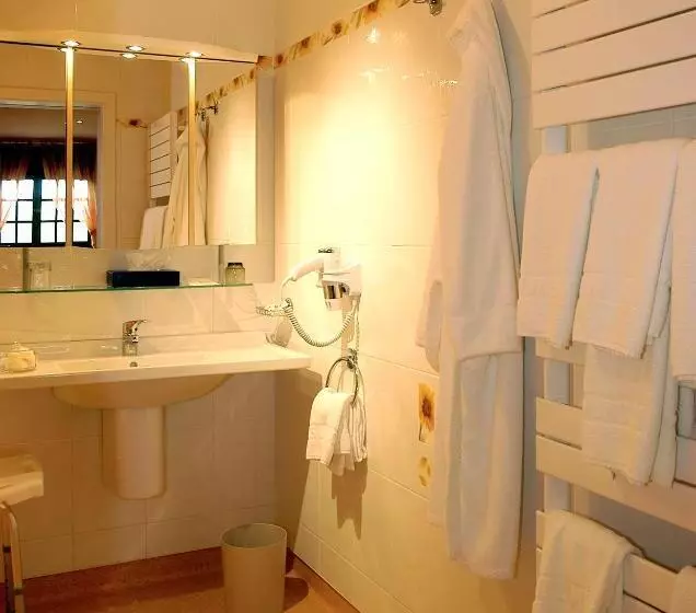 اتاق راحتی سه تخته, Munsch Restaurant & Wellness, Colmar Nord   Haut Koenigsbourg