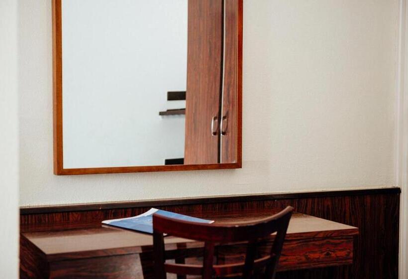 クラシックルーム, Plage Des Pins