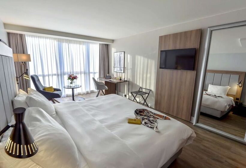 스탠다드 룸, Radisson Blu Hotel Nice