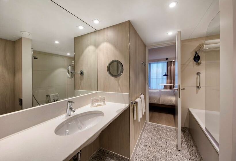 スーペリアールーム, Radisson Blu Hotel Nice