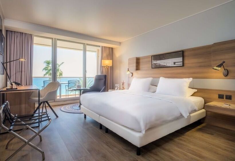 オーシャンビュースーペリアールーム, Radisson Blu Hotel Nice