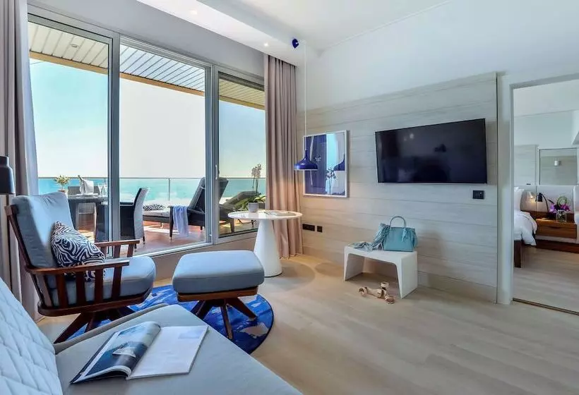 Sviitti Merinäkymä, Radisson Blu Hotel Nice