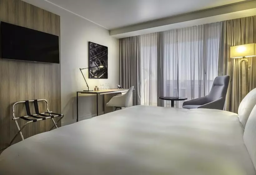 Sviitti Näkymä, Radisson Blu Hotel Nice
