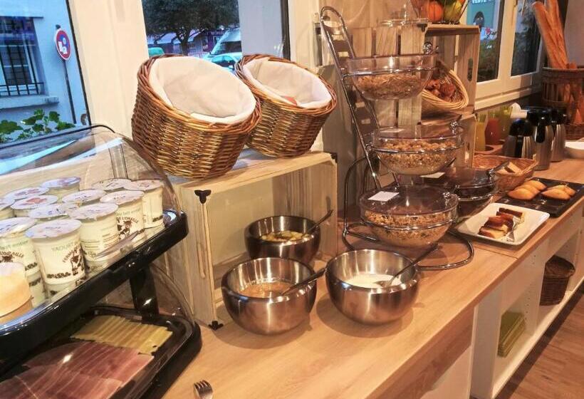 غرفة قياسية فردية, Logis Hôtel Restaurant La Coupe D Or