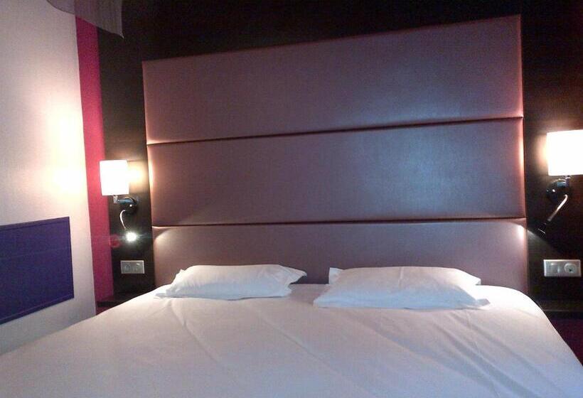 スタンダードルーム, Accueil Paris Pigalle Montmartre