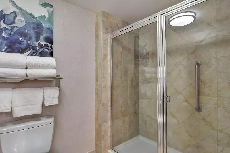 身障者適用スタンダードルーム, Accueil Hôtel Paris Pigalle Montmartre