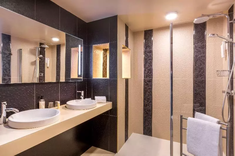 سوییت جونیور با چشم‌انداز دریا, Best Western Hôtel Royan Océan