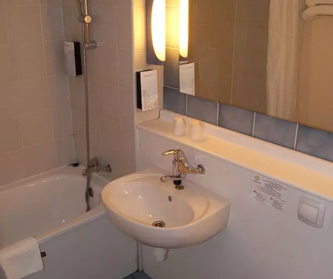 ダブルベッドスタンダードルーム, Campanile Brive La Gaillarde Ouest
