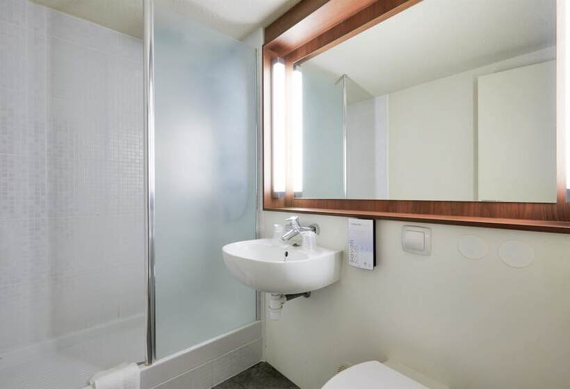 غرفة قياسية, Campanile Dreux