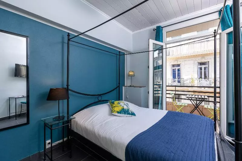 Quarto Comfort, Celenya