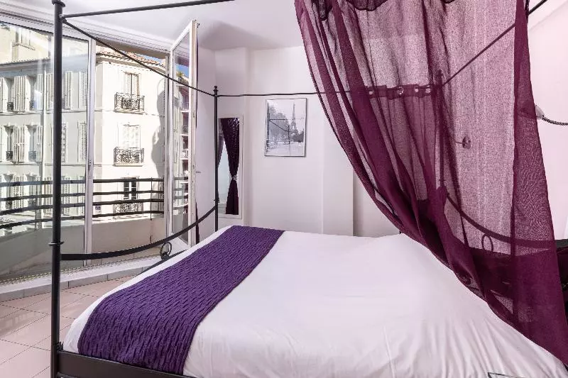 Quarto Comfort, Celenya