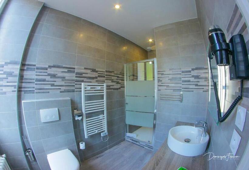 高级大房间, Des 2 Nations