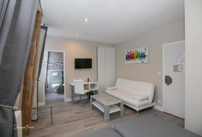 高级大房间, Des 2 Nations