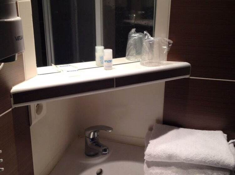 스탠다드 룸, Hôtel Restaurant Du Lac