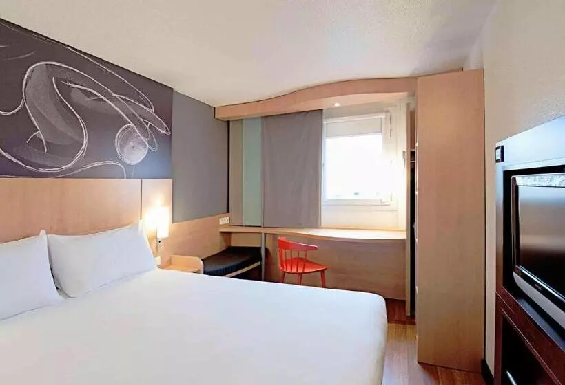 Quarto standard, Ibis Laval Le Relais d'Armor