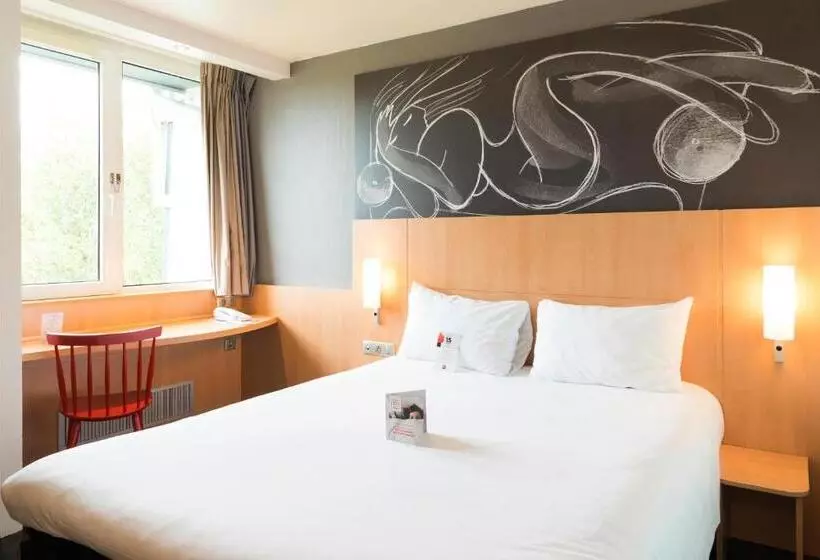 Quarto standard, Ibis Laval Le Relais d'Armor