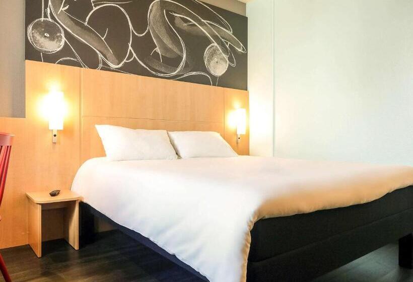 带2个卧室的公寓, Ibis Laval Le Relais d'Armor