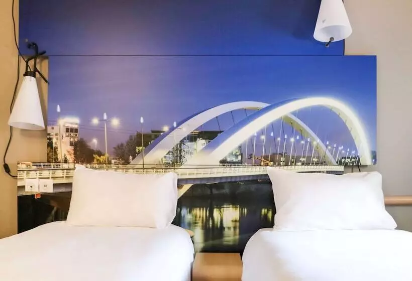 ダブルベッドスタンダードルーム, Ibis Lyon Gerland Merieux