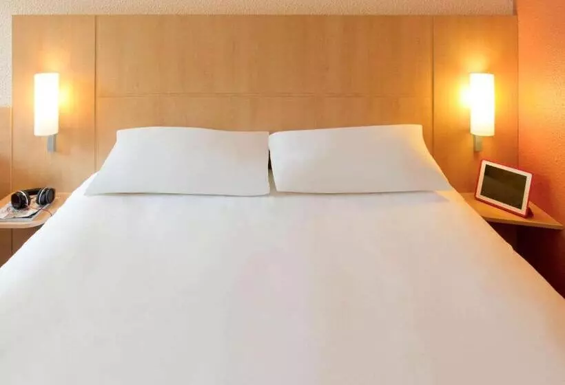 スタンダードルーム, Ibis Roanne Le Coteau Hotel Restaurant
