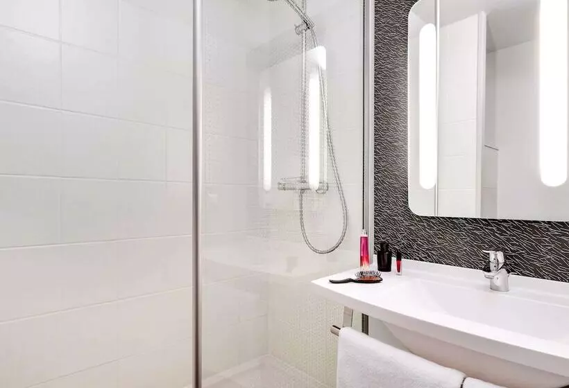 ダブルベッドスタンダードルーム, Ibis Roanne Le Coteau Hotel Restaurant