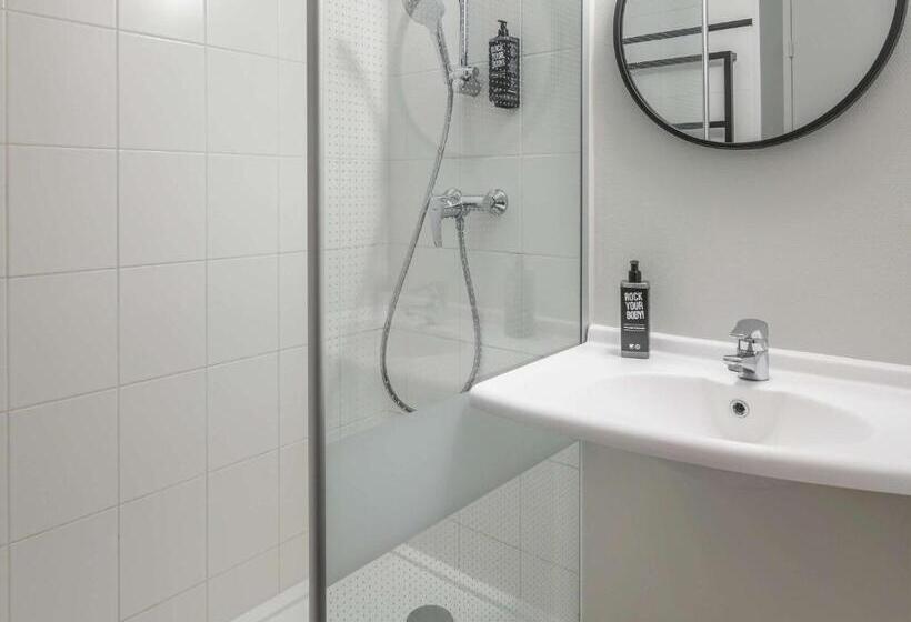 Номер Стандарт, Ibis Saint Malo Madeleine
