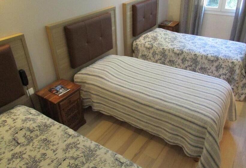 غرفة قياسية ثلاثية, La Flambee