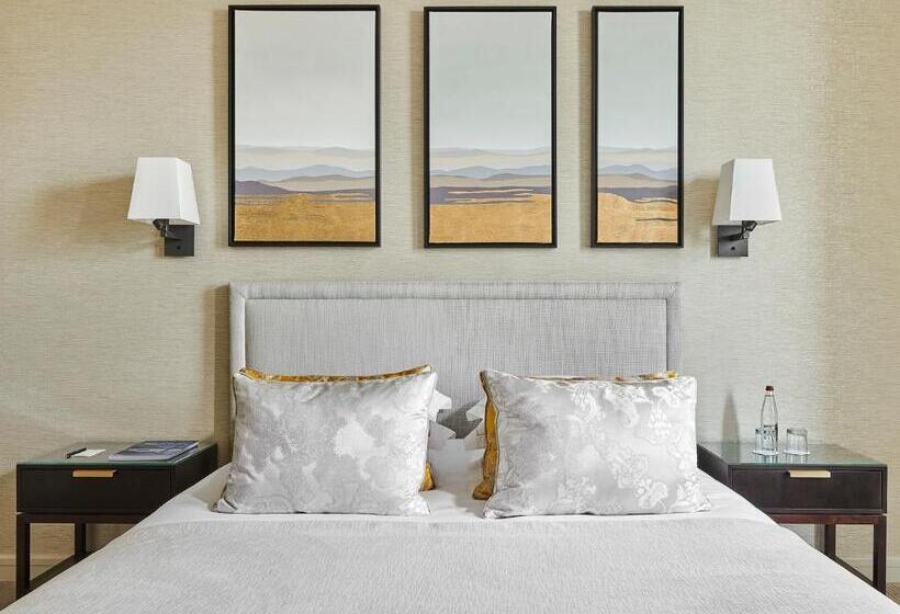 アウトサイドクラシックルーム, La Réserve De Beaulieu