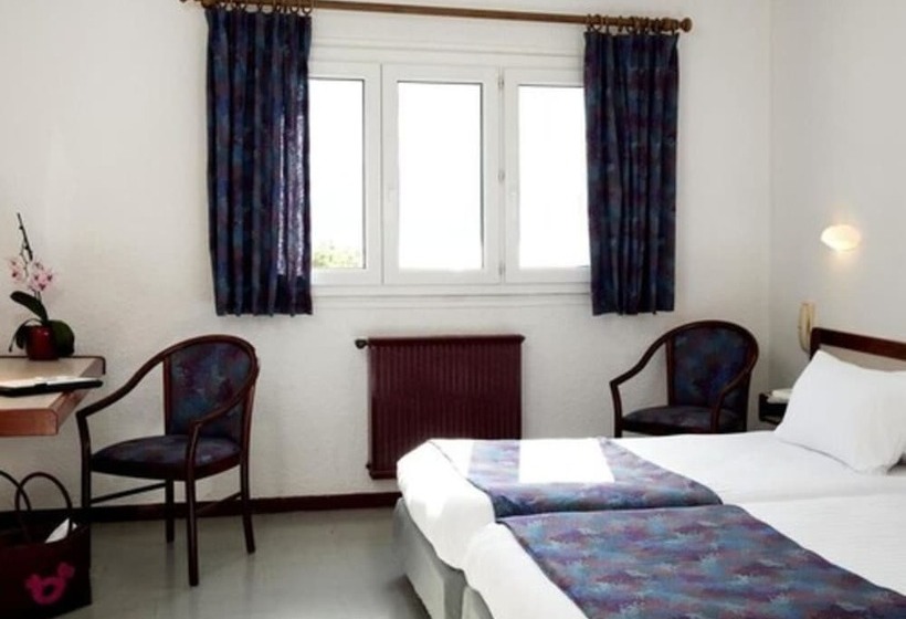 חדר סטנדרט נוף לאגם, Logis Hotel Eden Lac