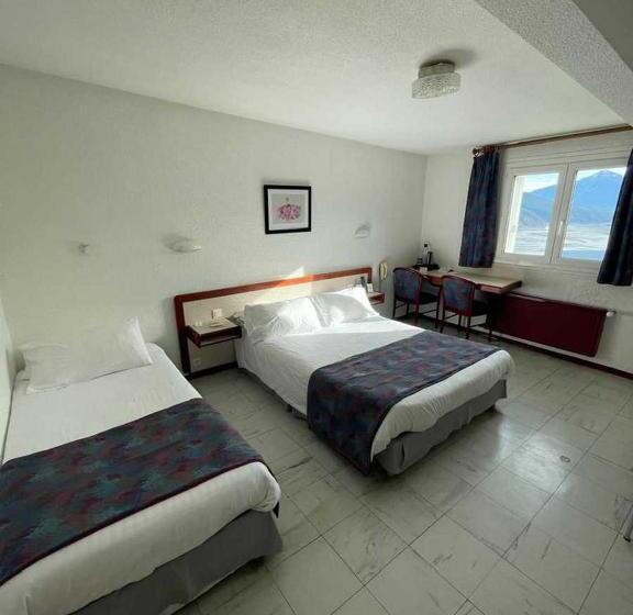 חדר סטנדרט לשלושה, Logis Hotel Eden Lac