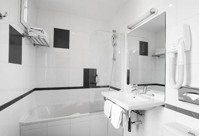 Superior Room, Best Western Montcalm