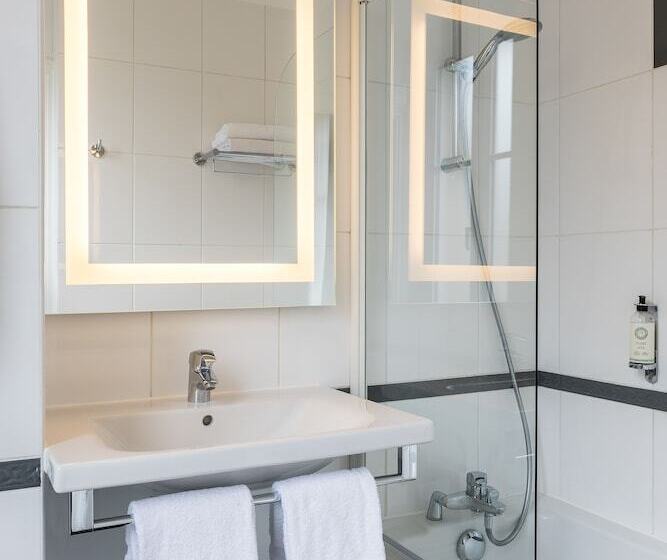 Single Room Garden View, Best Western Montcalm