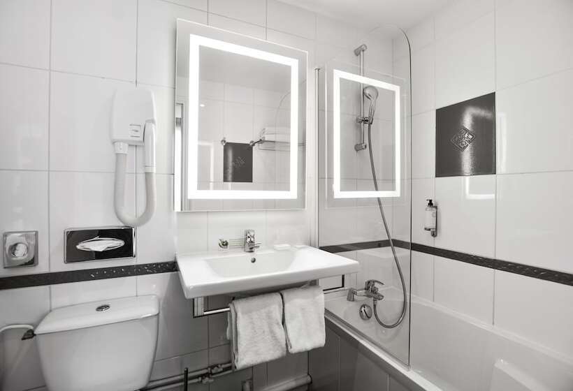 Family Room, Best Western Montcalm