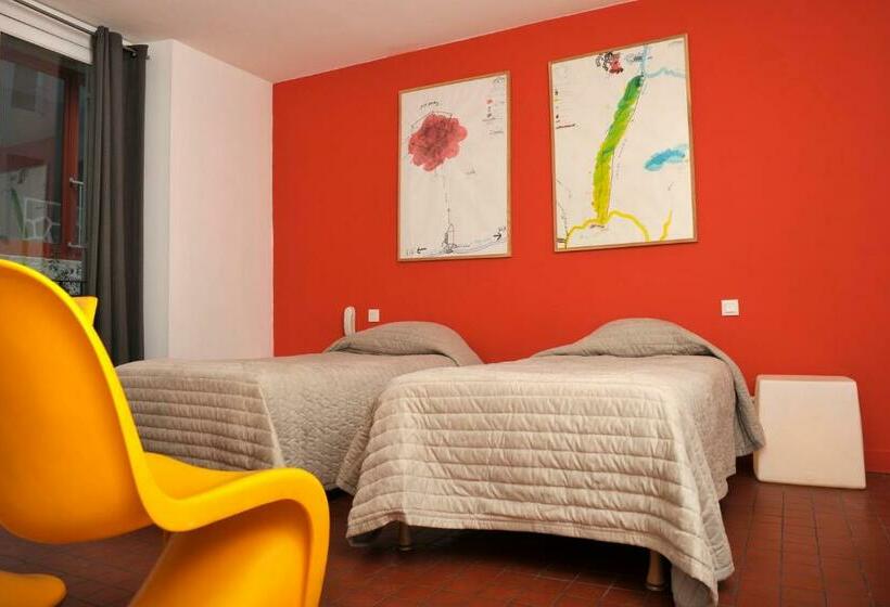 스탠다드 룸, Burrhus