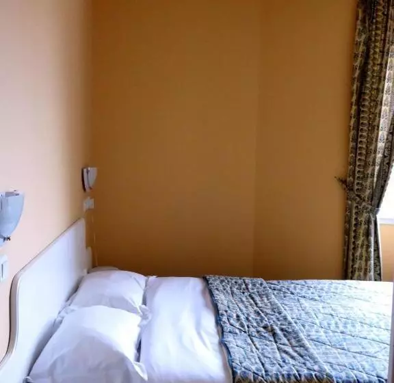 Standard-huone, De France