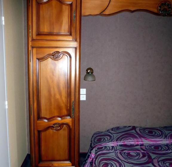 标准间, De France