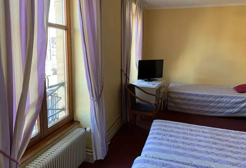 اتاق استاندارد سه نفره, Logis Cit Hôtel Des Vosges 5 Rue De La Gare