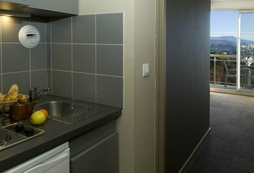 ファミリールーム, Du Baou