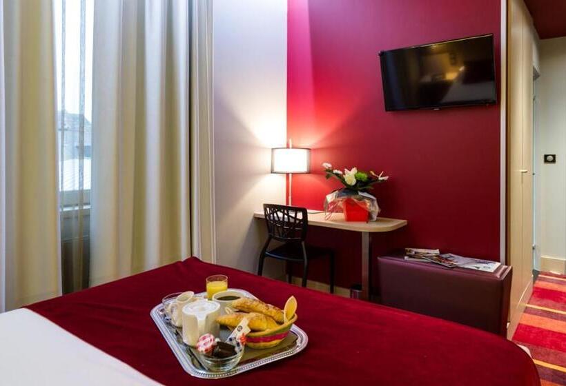 חדר סופריור, Hôtel Le Châteaubriant