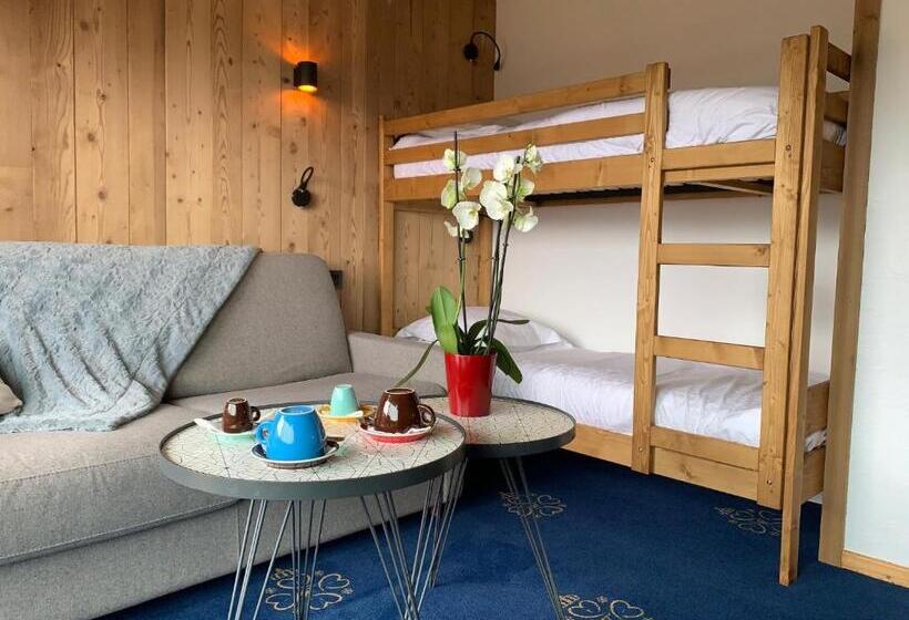 Полулюкс, Hôtel Le Labrador 1971