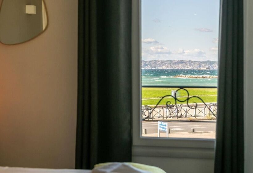 Camera Standard Vista Mare, Hôtel Le Mistral
